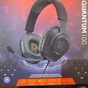 JBL Quantum 100 Wired Gaming Headset. Brand new